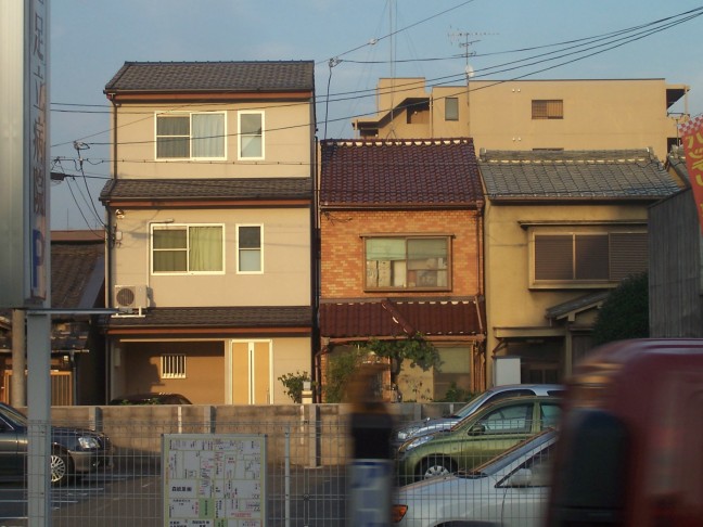  Chock-a-block houses, Kyoto