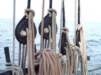  Stowed rigging lines