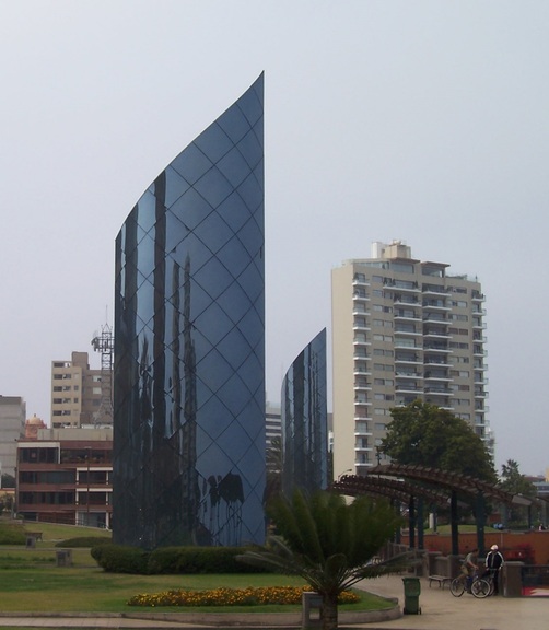 Park above Larcomar Mall, Miraflores, Lima