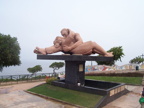 Lovers statue in Parque de Amor, Miraflores, Lima