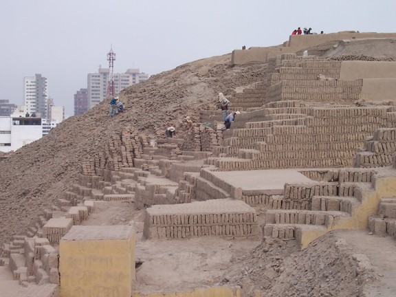 Huaca Pucllana ancient ruins - library-style bricks