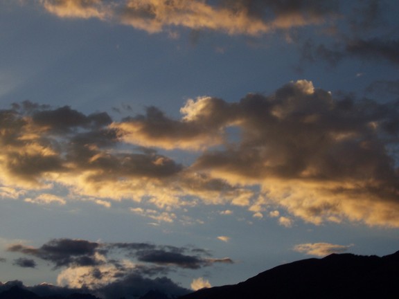 Evening descends on the road to Cusco