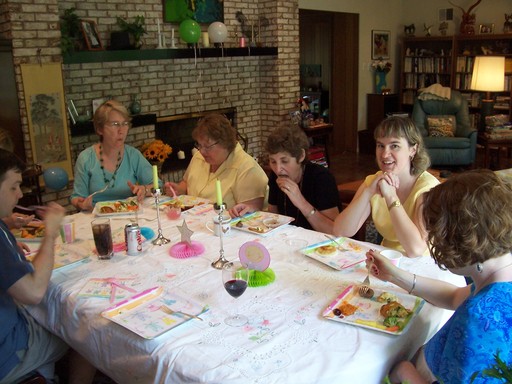 At lunch: Derek, Joann, Trish, Alberta, Nora, Bex