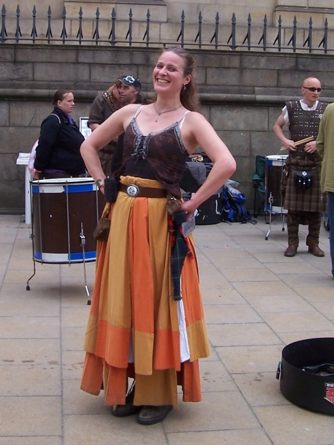 Street dancer in Edinburgh