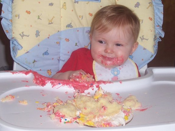 Now that's what I call goood eatin' !(Lindsay, 1st Birthday)