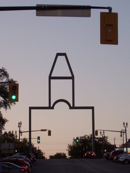 Memorial Arch (in memory of the old market building) spanning Mulcaster Street, Barrie, Ontario