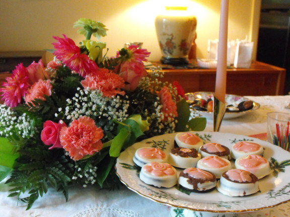  Mom's over-the-top oreos grace the festal table