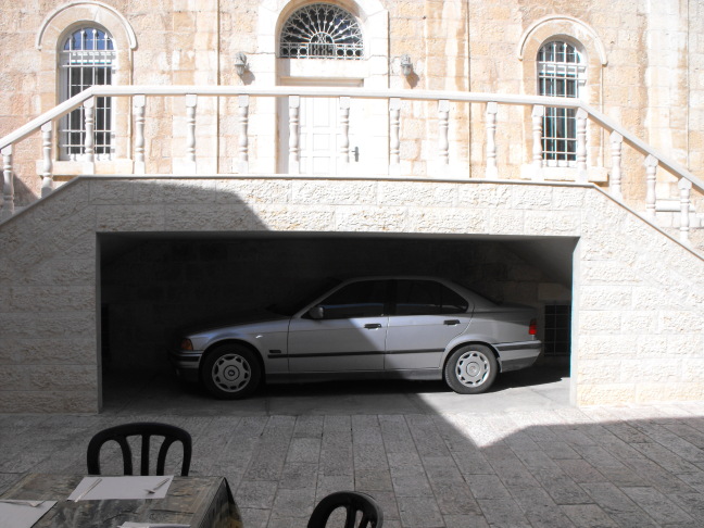  Parking is almost impossible in the Old City, Jerusalem