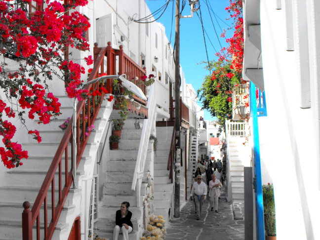  Mykonos town is laid out with tiny twisty alleys to foil pirate invaders