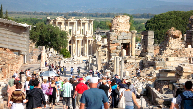  Early season crowds are tolerable. Here we descend toward the library in Ephesus.