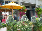  Sidewalk cafe on Queen Street, Niagara-on-the-Lake