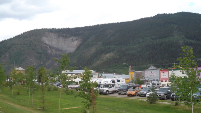  Moose slide (prehistoric landslide) dominates the Dawson City view