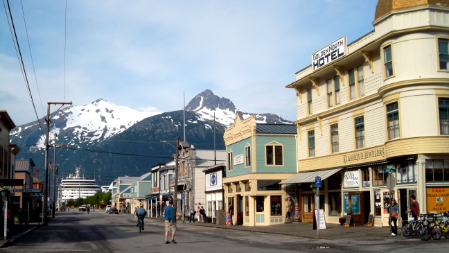  Downtown Skagway. 28 jewelry stores.