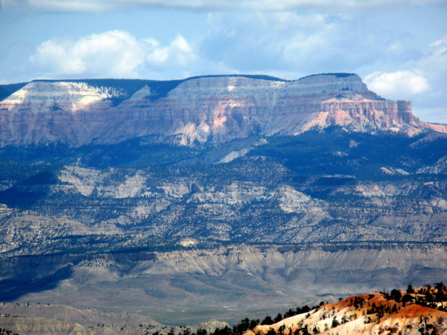 Aquarius Plateau is 2000 feet higher than Bryce Canton