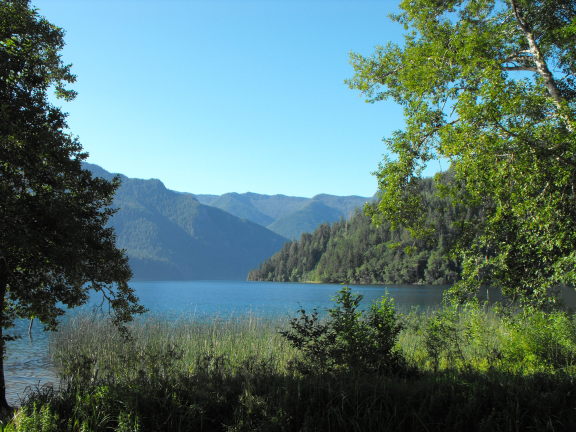  Crescent Lake in the morning from our cabin