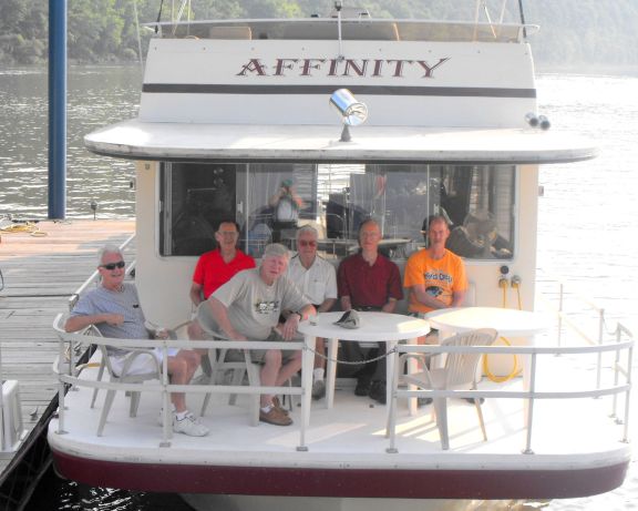 UU Men on a boat trip