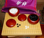  6cm table board with carrying case, wooden bowls, glass stones
